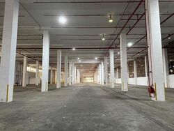 Gul Road (D22), Warehouse #578706371